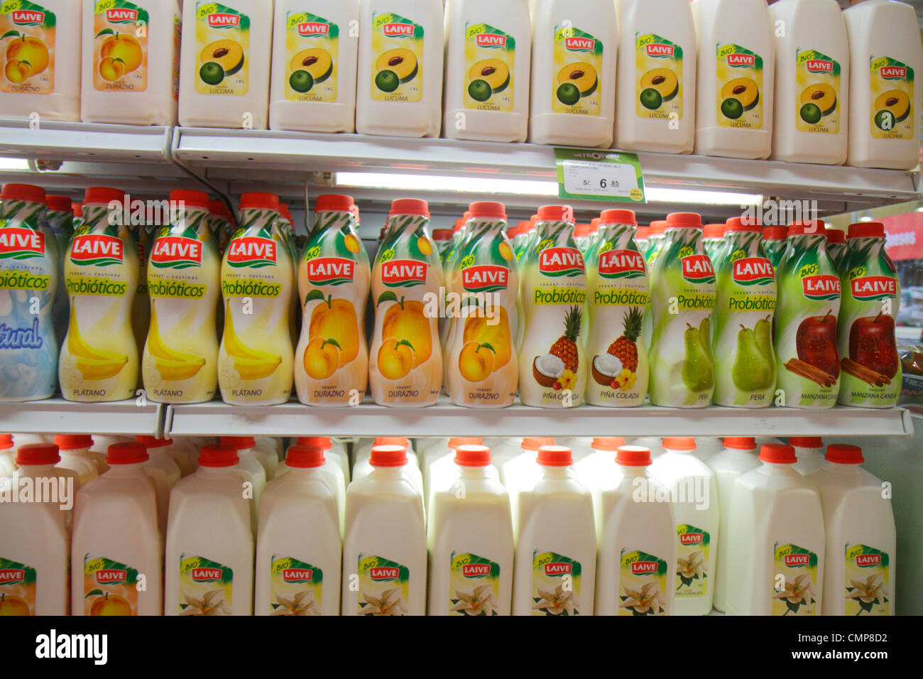 Lima Pérou,Barranco District,Avenida Miguel Grau,shopping shopper shoppers magasins marché marchés achats vente, magasin de détail magasins bus Banque D'Images