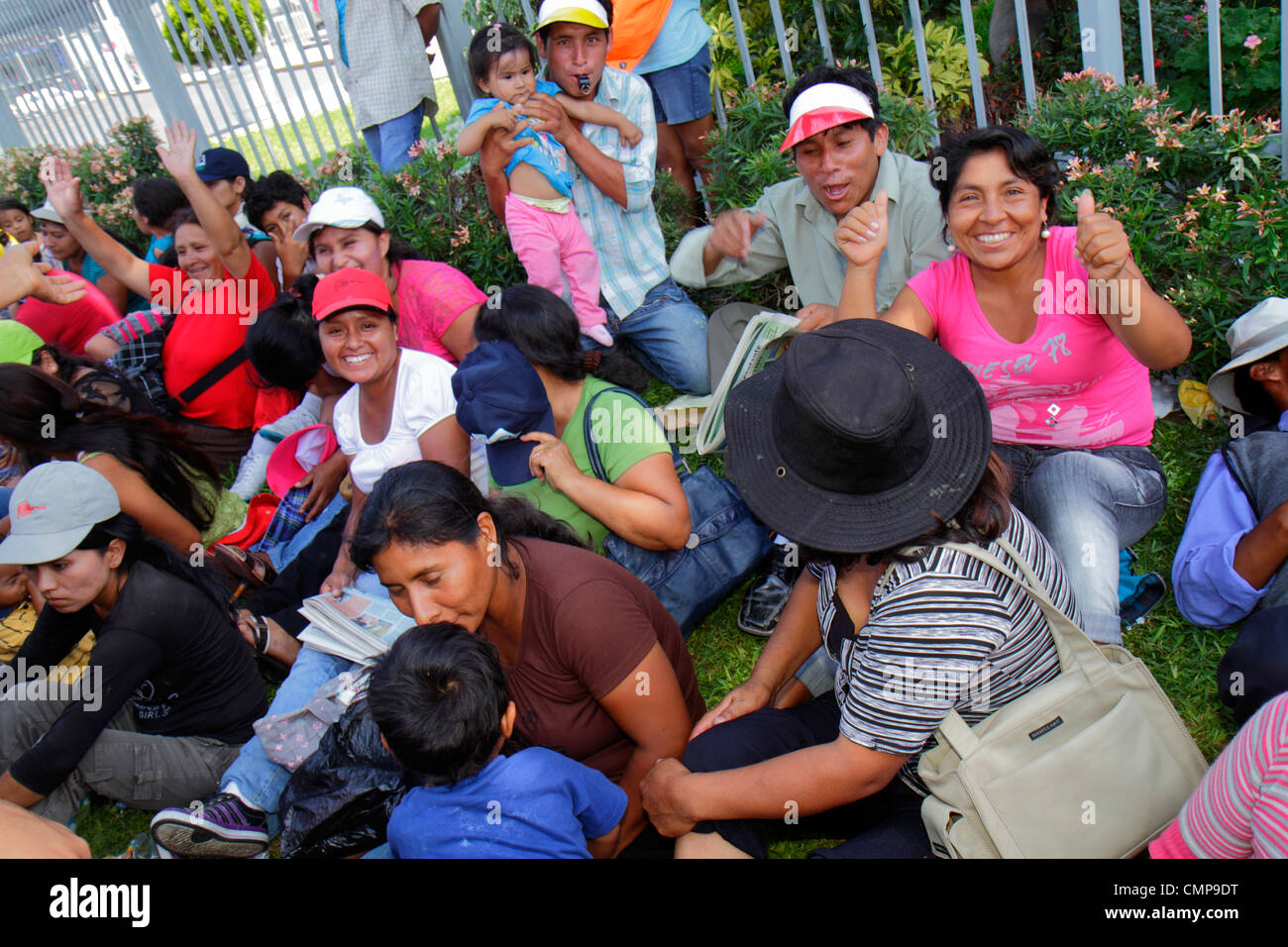 Lima Pérou,San Isidro,Avenida Canaval y Moreyra,manifestation,manifestation,Petroperu,Petróleos del Perú,Communautés indigènes protestation contre la pollution par les hydrocarbures Banque D'Images