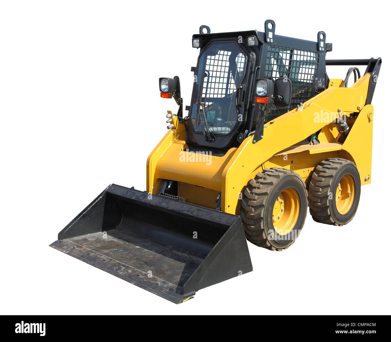 Le camion jaune avec un grattoir pour soulever le fret. Banque D'Images