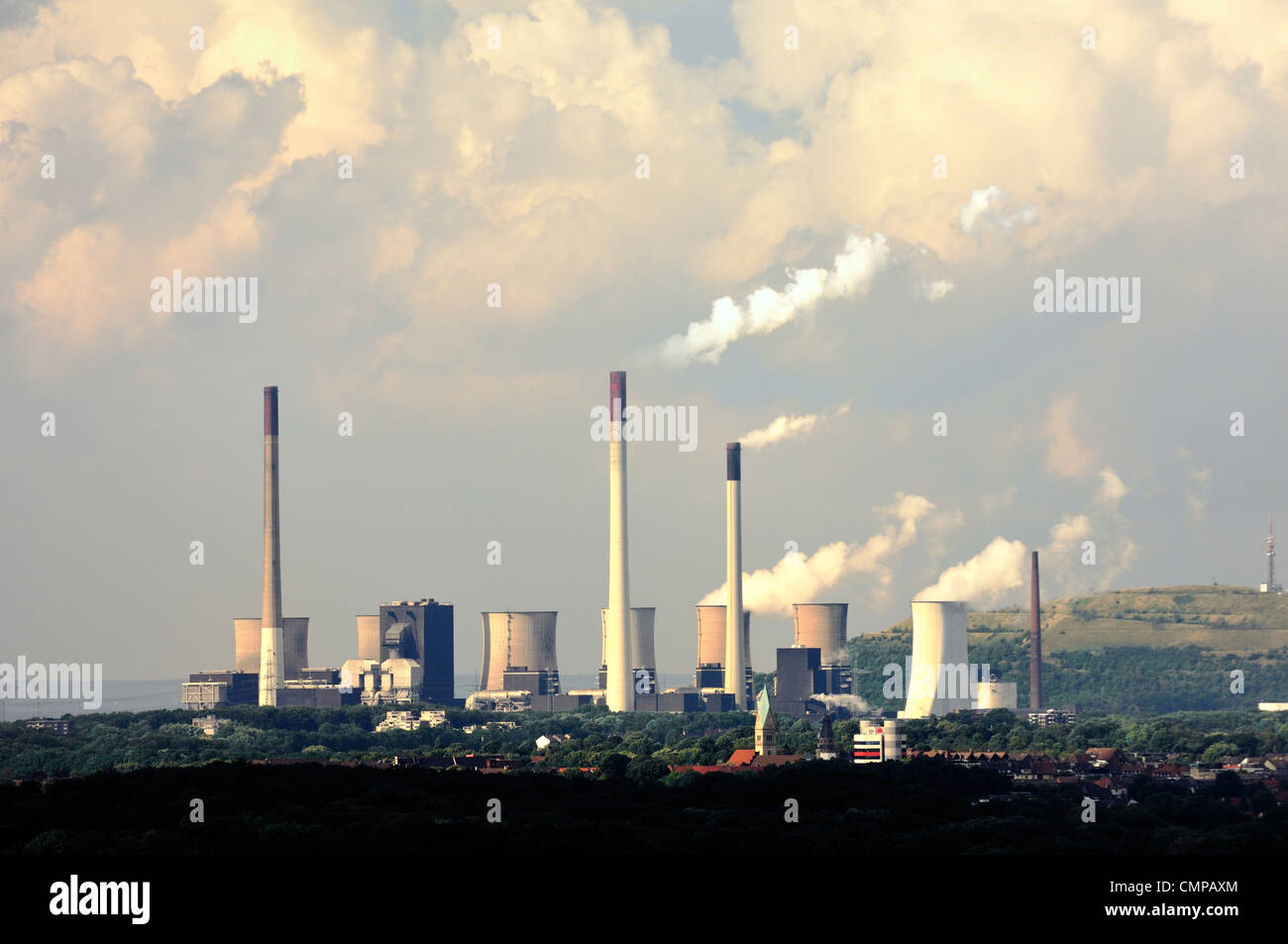 Scholven centrale à charbon à Gelsenkirchen et la vallée de la Ruhr, en Allemagne. Administré par la société d'énergie E.ON. Vu du Sud Banque D'Images