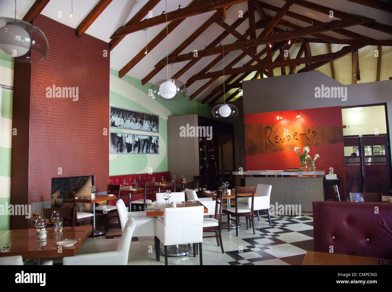 restaurant-reubens-en-franschhoek-western-cape-afrique-du-sud-photo