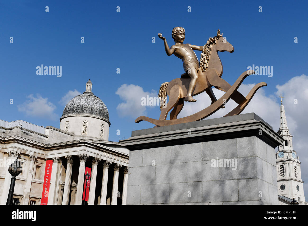 Impuissants, les structures Fig 101 2012 statue sur Trafalgar Square's Quatrième soubassement Banque D'Images