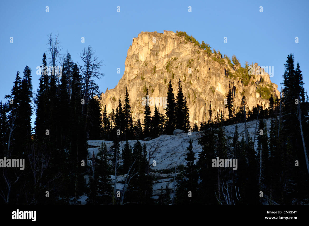 Pic sans nom dans les montagnes de l'Oregon Wallowa. Banque D'Images