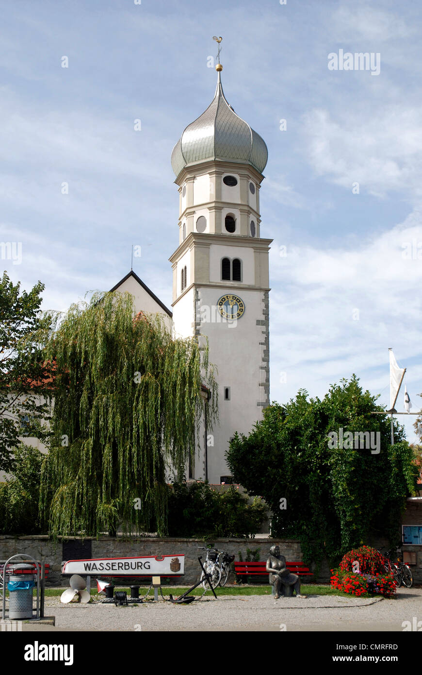 Église paroissiale Saint Georg de Wasserburg au lac de Constance. Banque D'Images