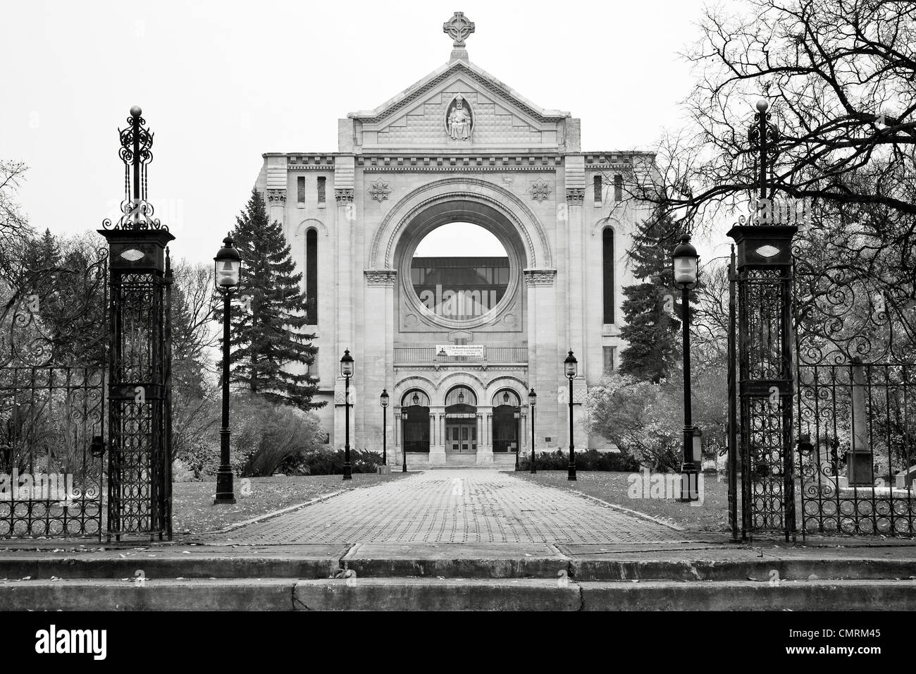 Basilique de Saint-Boniface en noir et blanc, Winnipeg, Manitoba Banque D'Images