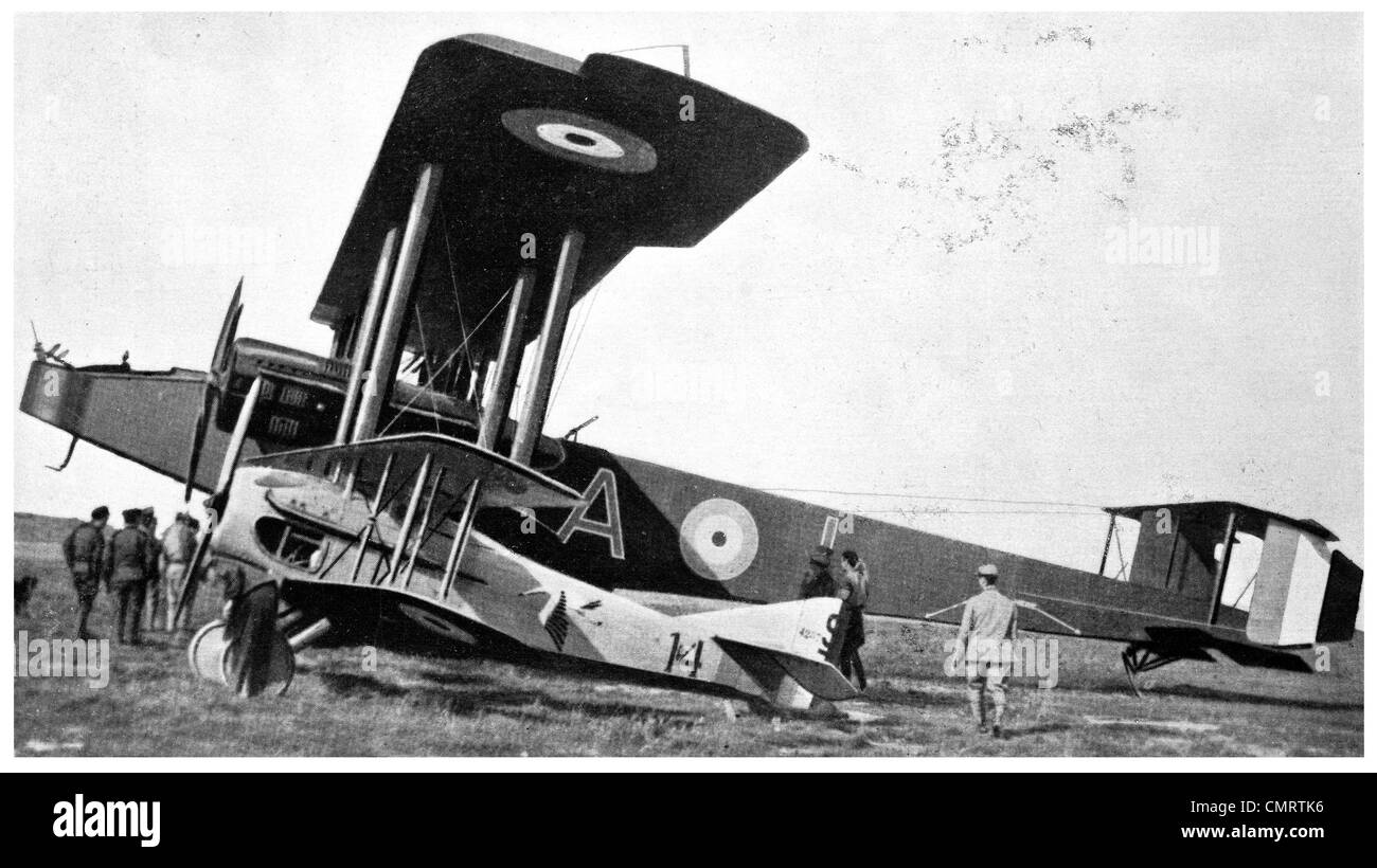 1918 Plan de bombardement britannique RAF Royal Air Force avion Bombardier biplan Corps Banque D'Images