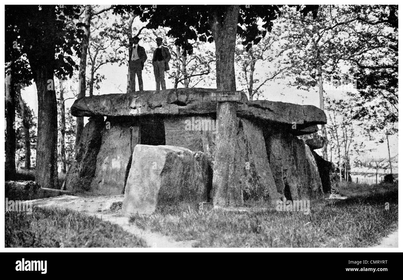 Dolmen bagneux de 1926 près de saumur Banque de photographies et d