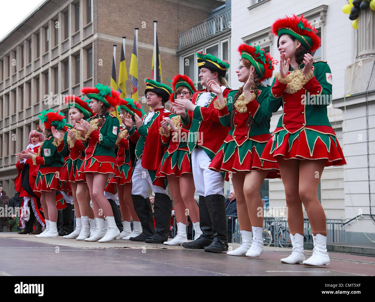 Groupe de danse, Linner Greiffenhorst, Burggarde 2012 carnaval rhénan, Altweiber, tempête de l'hôtel de ville, D-Krefeld, Rhin, Bas-rhin, Rhénanie du Nord-Westphalie, NRW Banque D'Images