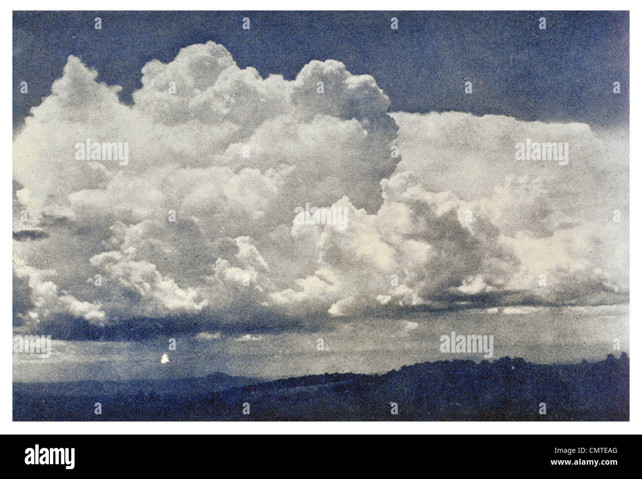 Cumulo Nimbus 1925 Thunder Cloud Banque D'Images