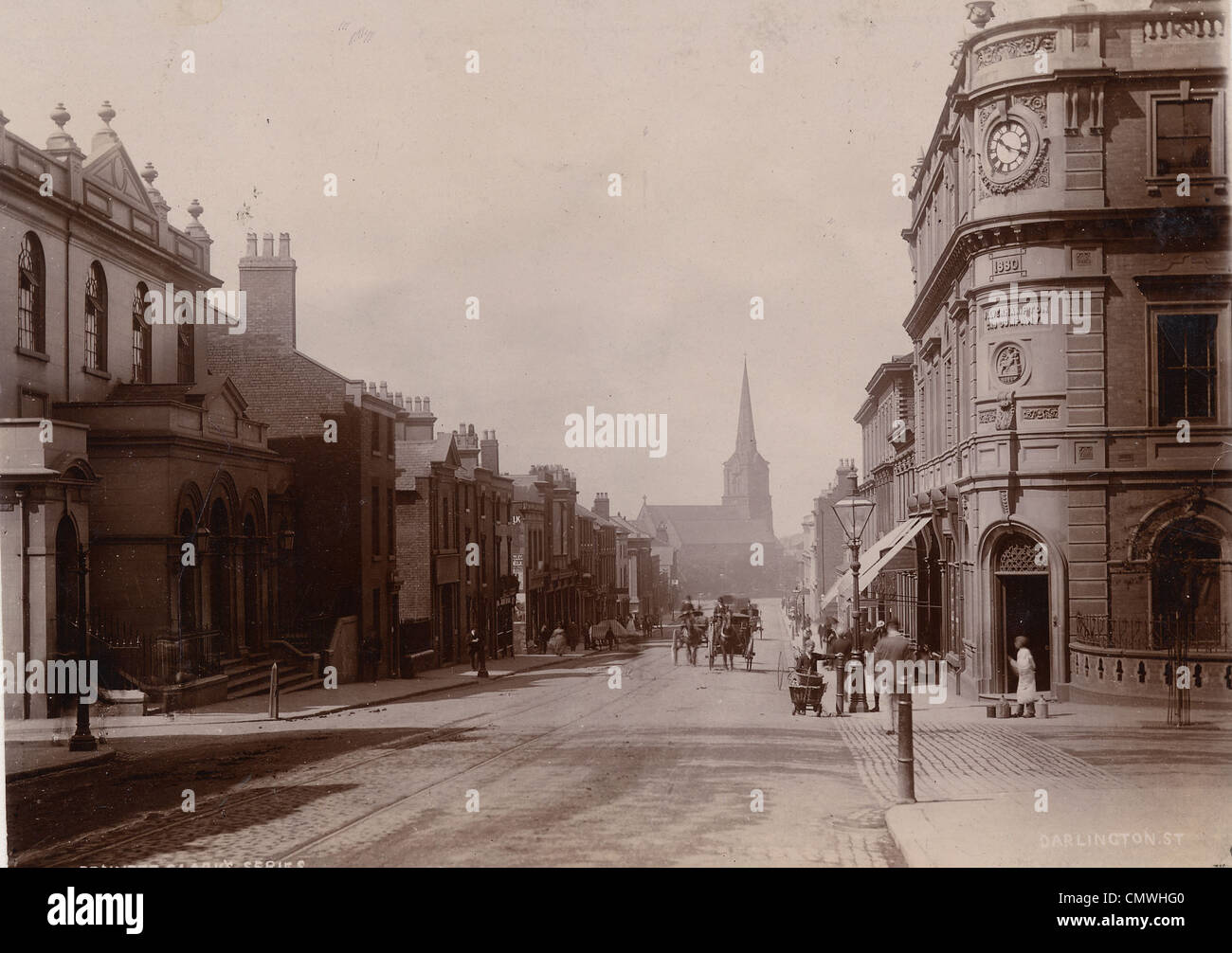 La rue Darlington, Wolverhampton, années 1890. La rue Darlington aux jonctions avec Waterloo Road (à droite) et la rue School Banque D'Images