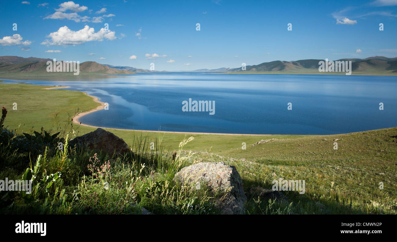 Paysage du Grand Lac Blanc (Terkhiin Tsagaan Nuur), la Mongolie Banque D'Images