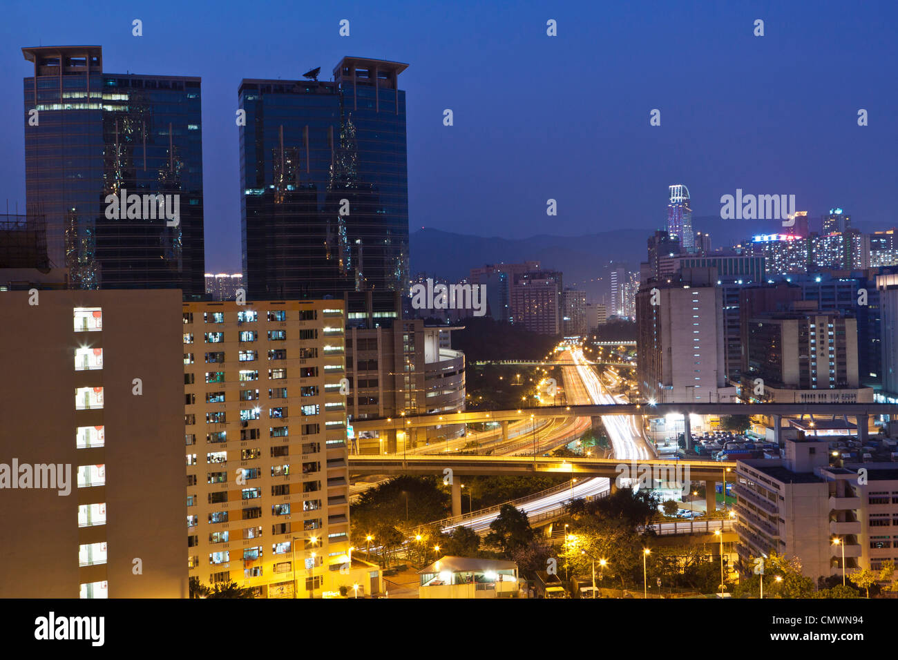 Le centre-ville de la ville au coucher du soleil Banque D'Images