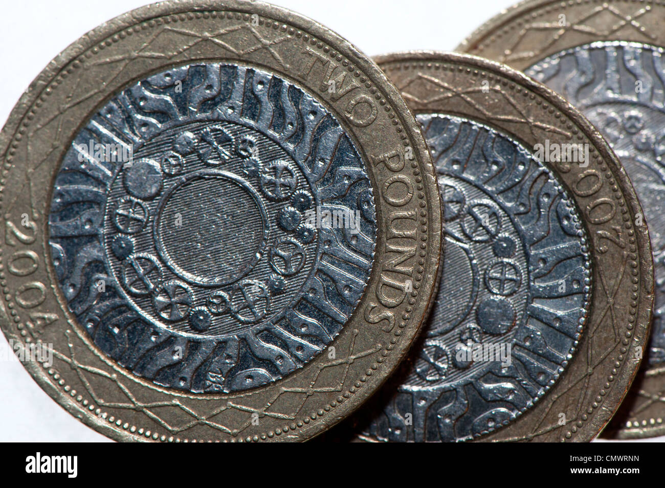 €2 pièces. Monnaie sterling britannique. Banque D'Images