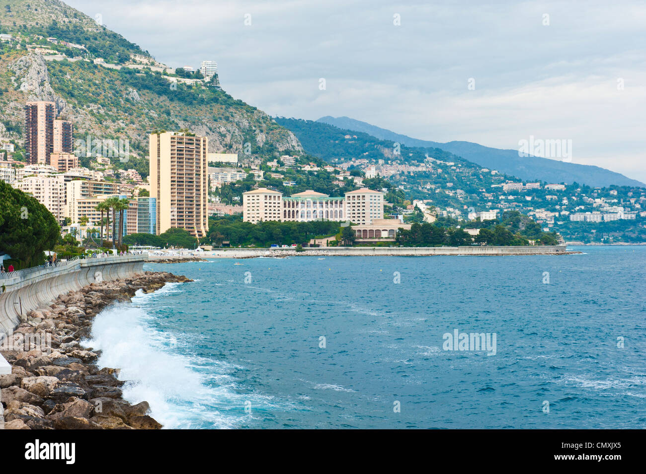 Vue panoramique sur la principauté de Monaco à l'été. Banque D'Images
