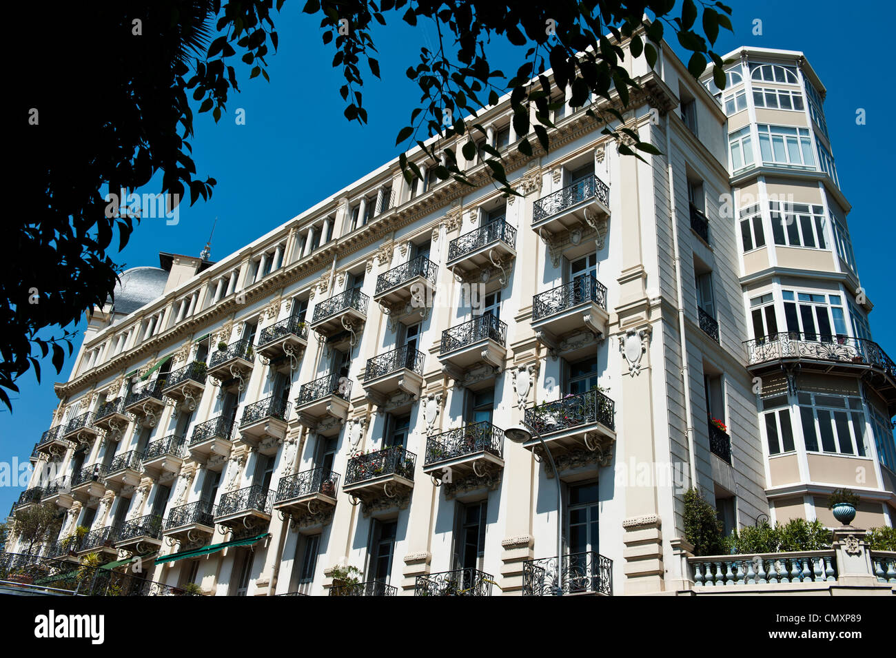 Couleur Beige vacances appartements situé à Nice, France. Banque D'Images