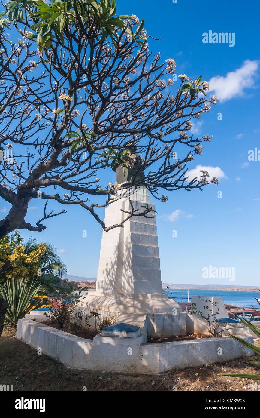 La statue du Maréchal Joffre à Diego Suarez (Anrsiranana), au nord de Madagascar Banque D'Images