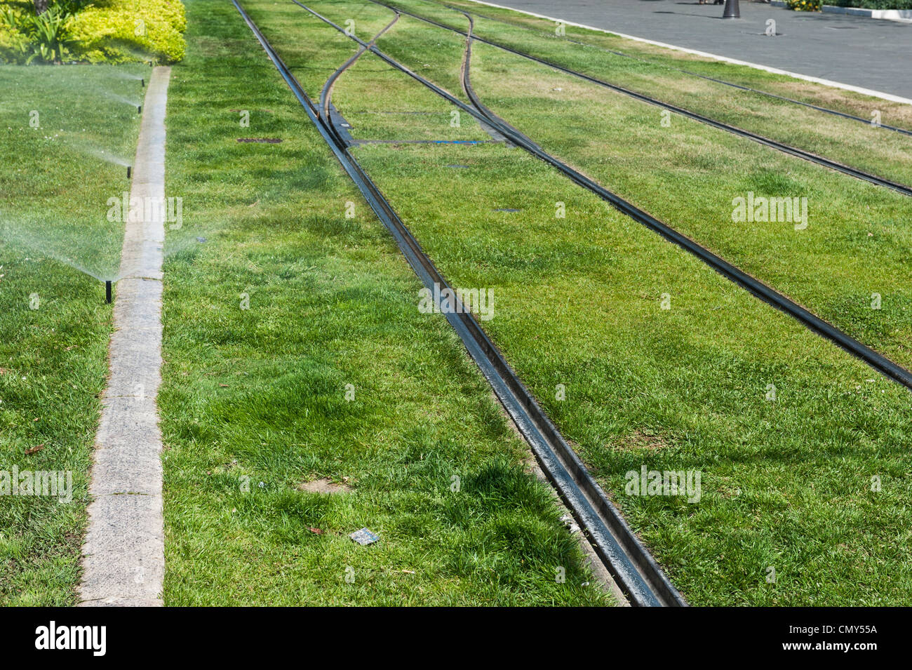 Boulevard Jean Jaurès chemin de fer de tramway à Nice, France. Banque D'Images