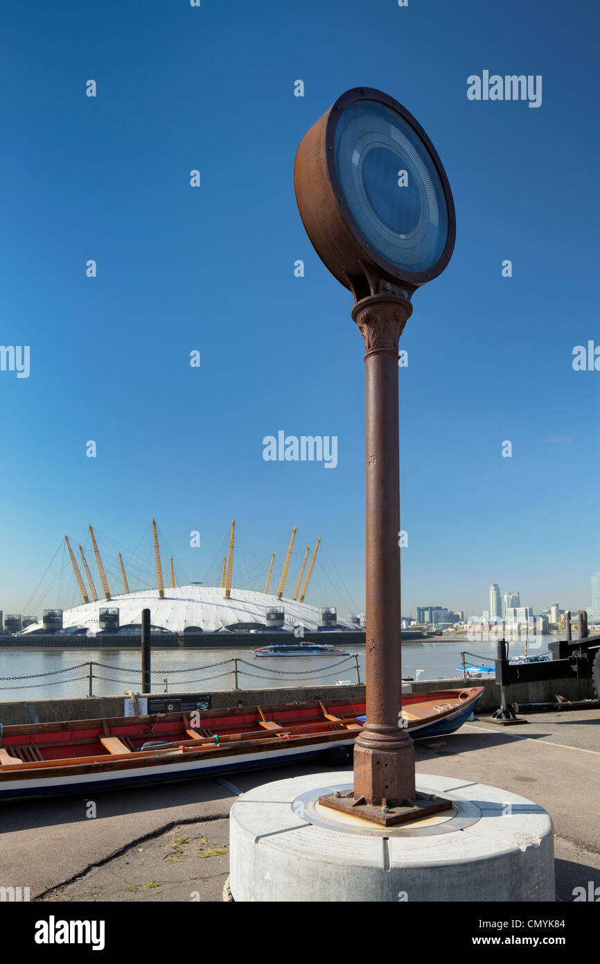 Le Alunatime lune marée et réveil à la Trinity Buoy Wharf. Banque D'Images