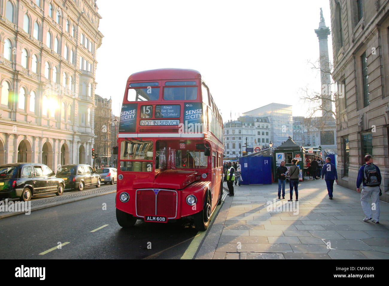 AEC Routemaster Bus (non' 2060) The Strand, Londres, Angleterre. Banque D'Images