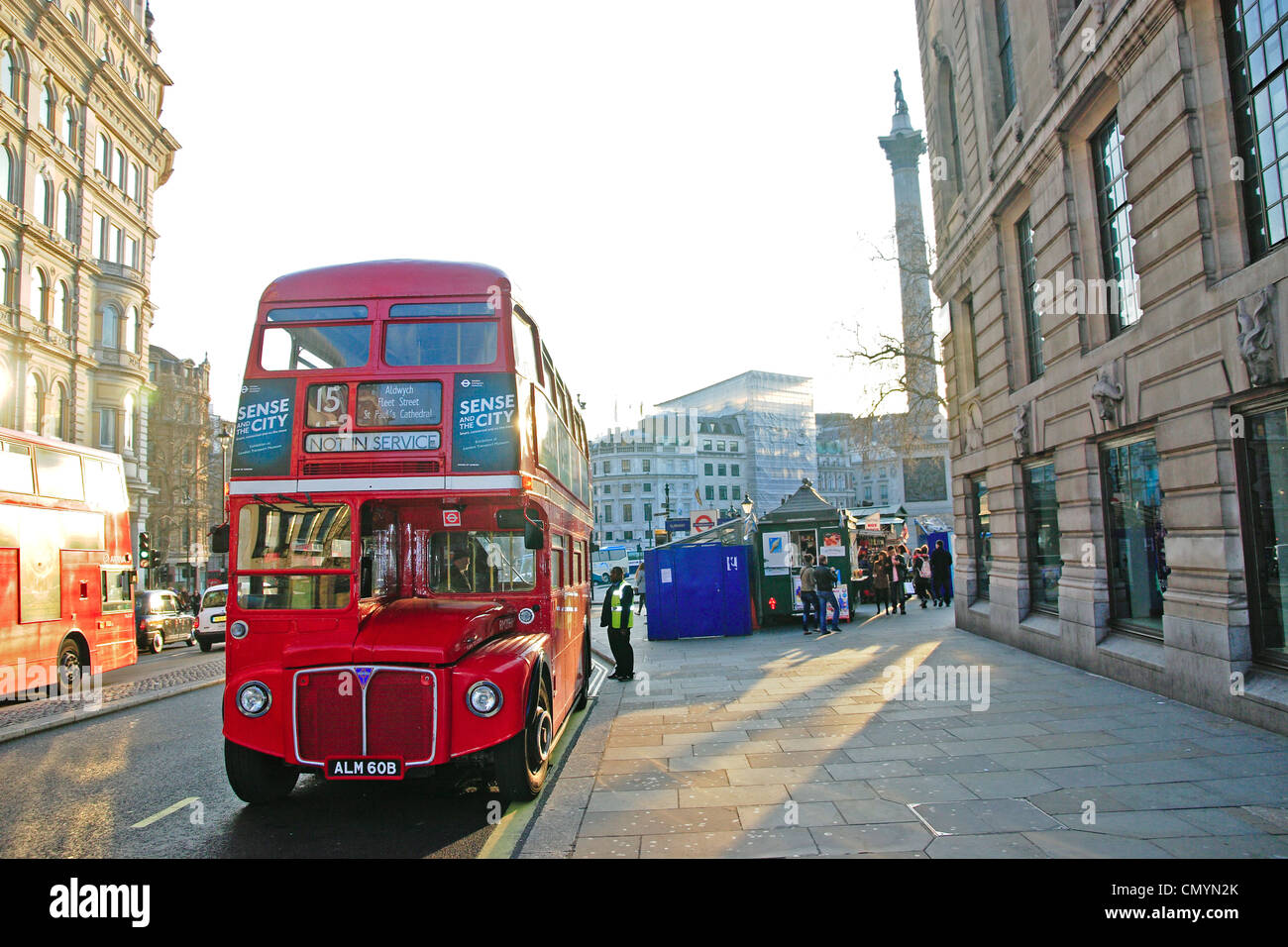 AEC Routemaster Bus (non' 2060) The Strand, Londres, Angleterre. Banque D'Images