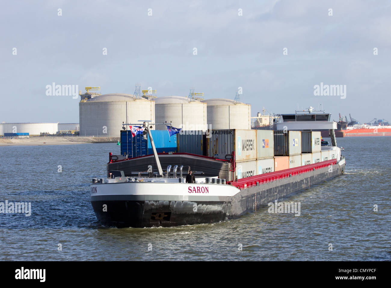 Navire entrant dans le port de Rotterdam Banque D'Images Navire entrant dans le port de Rotterdam Banque D'Images