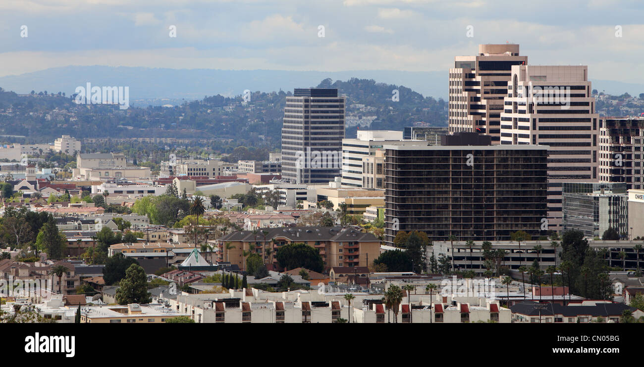 GLENDALE, CA - 25 mars 2012 - Vue du centre-ville de Glendale, CA, de collines voisines le 25 mars 2012. Banque D'Images