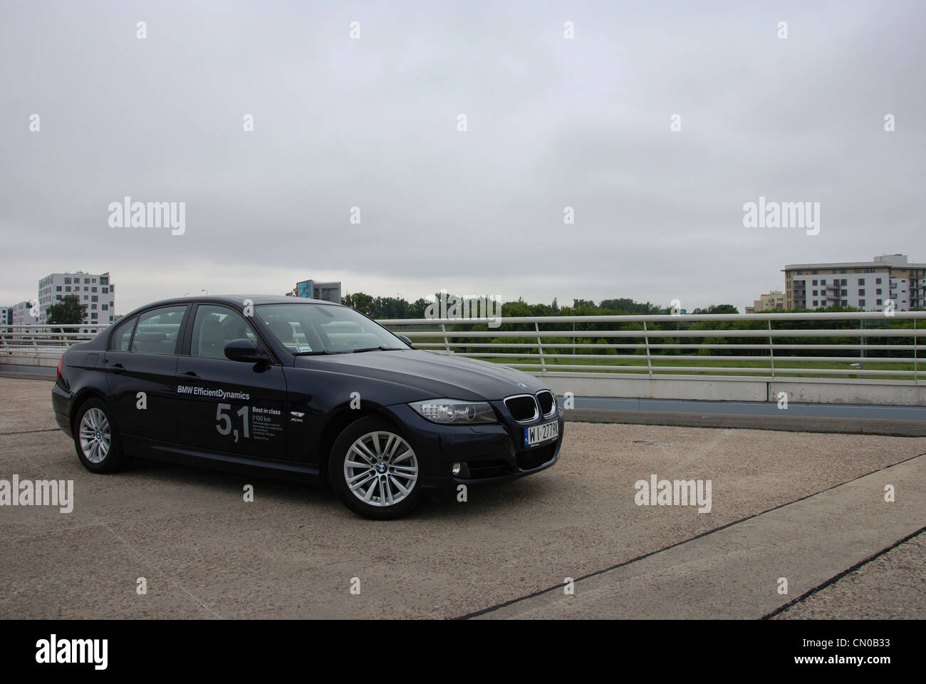 BMW 320d Efficient Dynamics - MA 2005 (FL 2009) - Allemand Premium voiture de classe moyenne supérieure (segment D) - le parking gratuit Banque D'Images