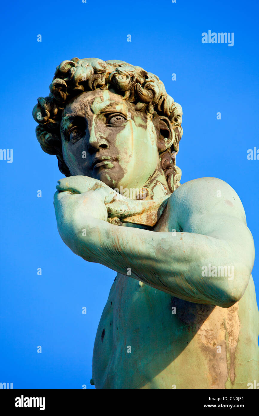 L'Europe, Italie, Florence, réplique du David de Michel-Ange à la Piazzale Michelangelo Banque D'Images