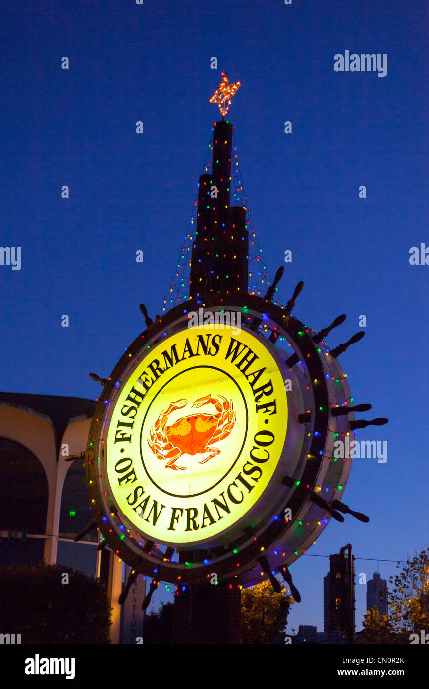 Signe de Fisherman's Wharf de San Francisco California USA au crépuscule Banque D'Images