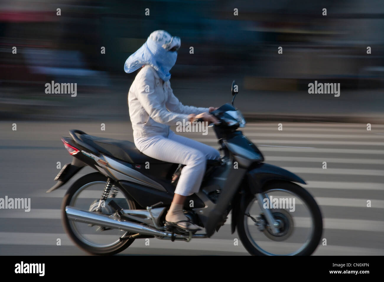 Les motos dans la rue, Ho Chi Minh City, Vietnam Banque D'Images