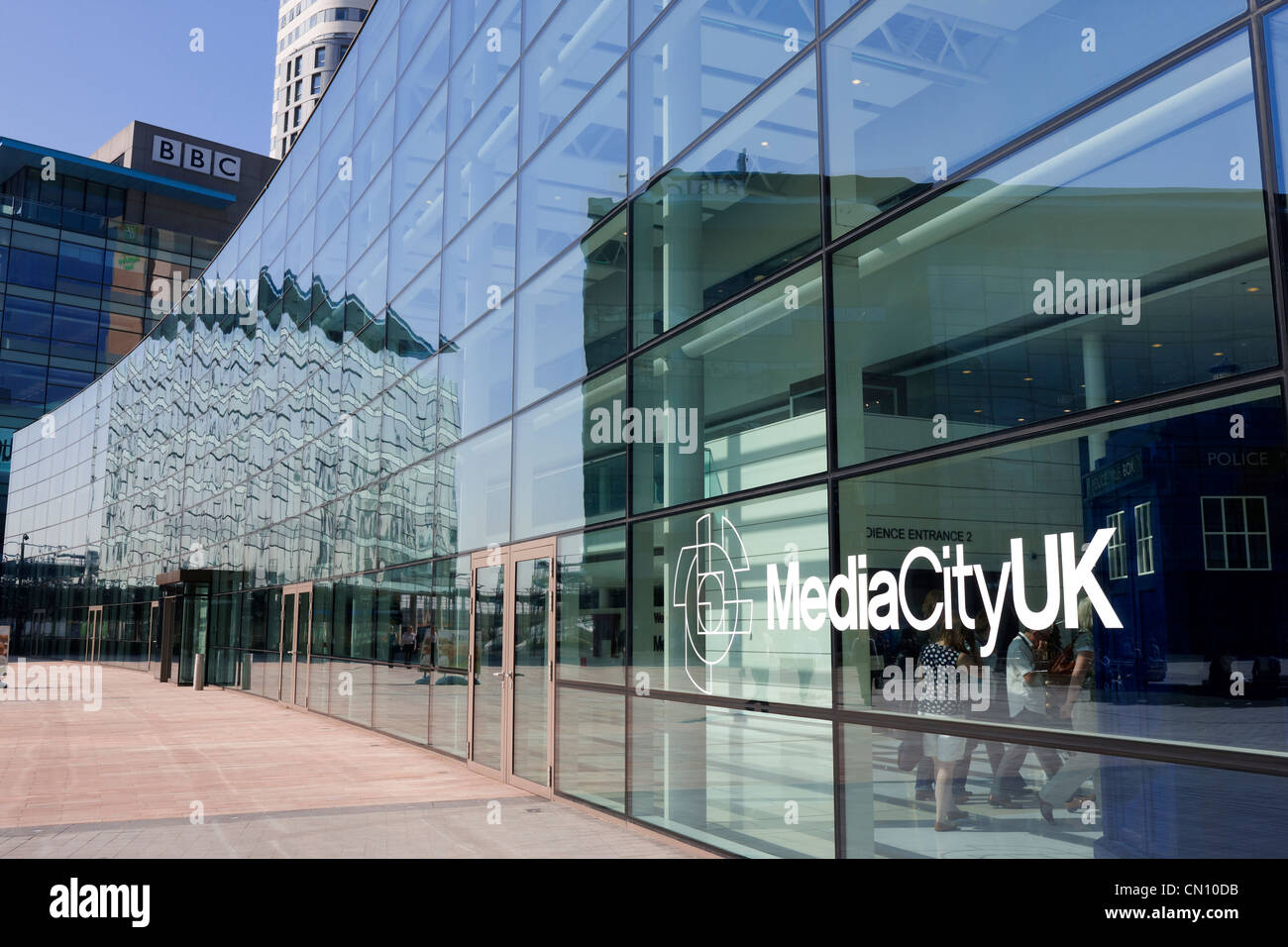 Façade de verre les studios de Media City UK Banque D'Images