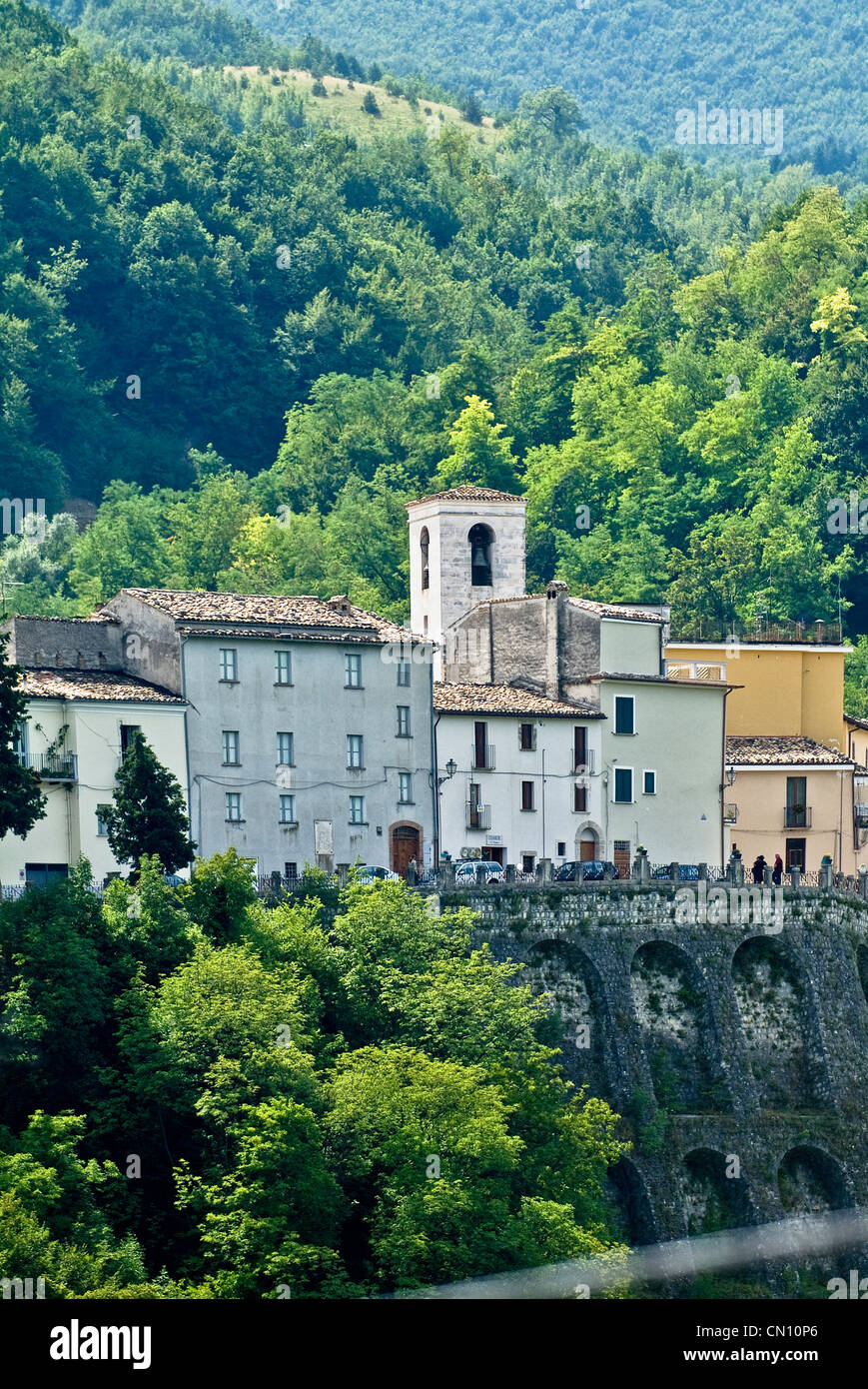 Italie Abruzzes vue Castelli Banque D'Images