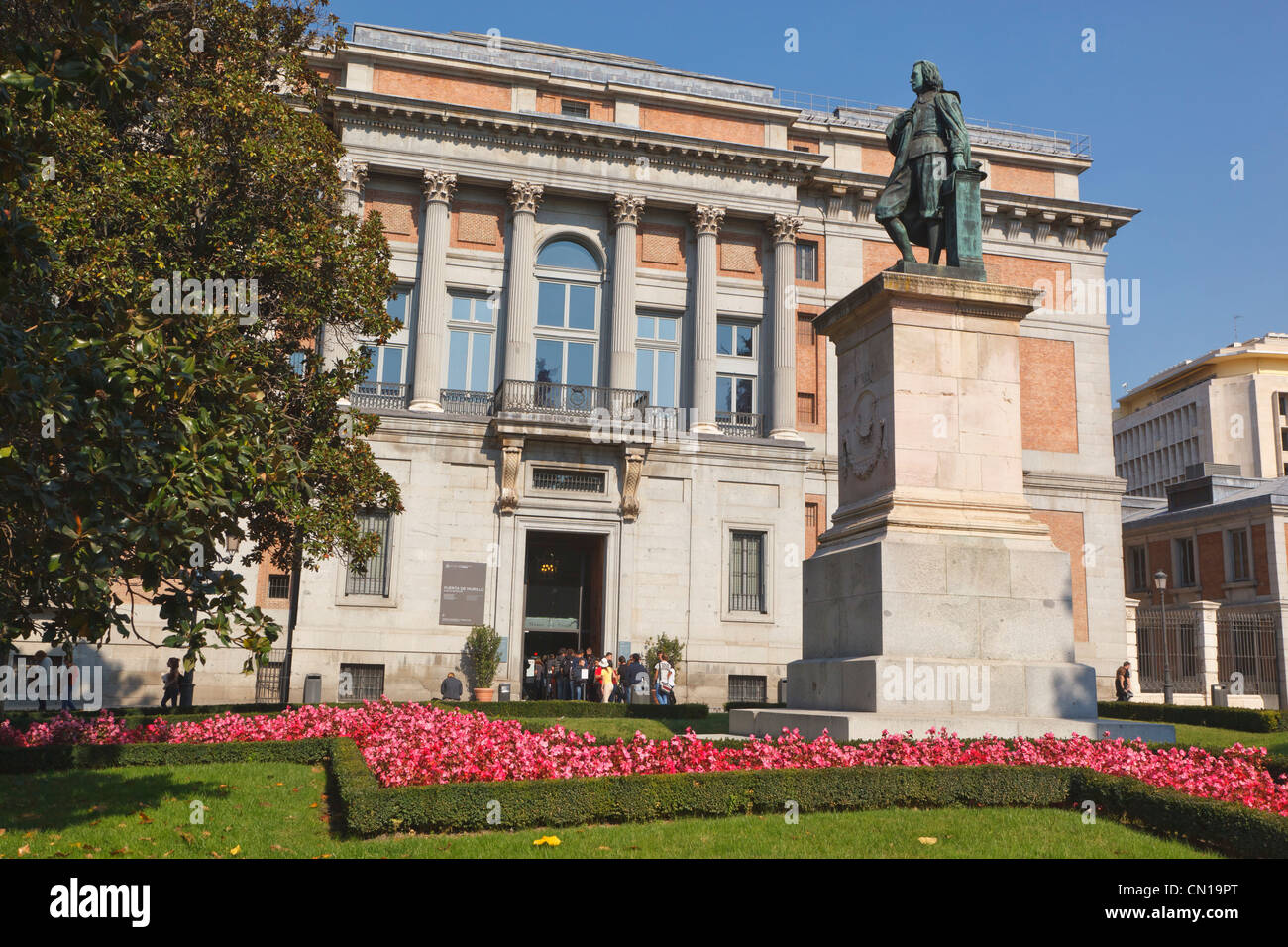 Madrid, Espagne. Statue de l'artiste espagnol Murillo à l'extérieur du musée du Prado. Banque D'Images