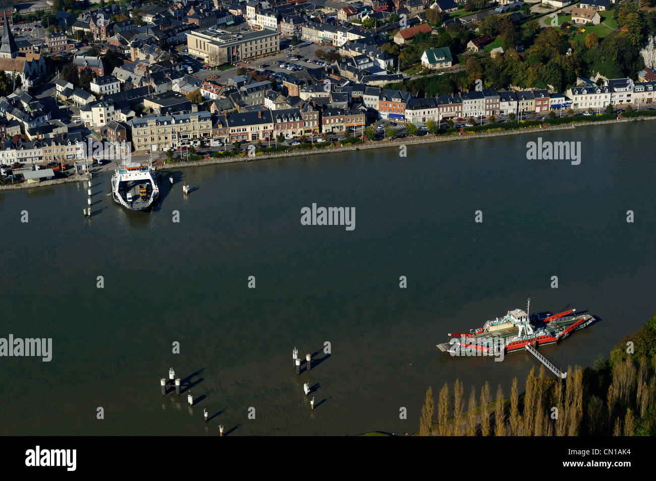France, Seine Maritime, le traversier sur la Seine à Duclair (vue aérienne) Banque D'Images