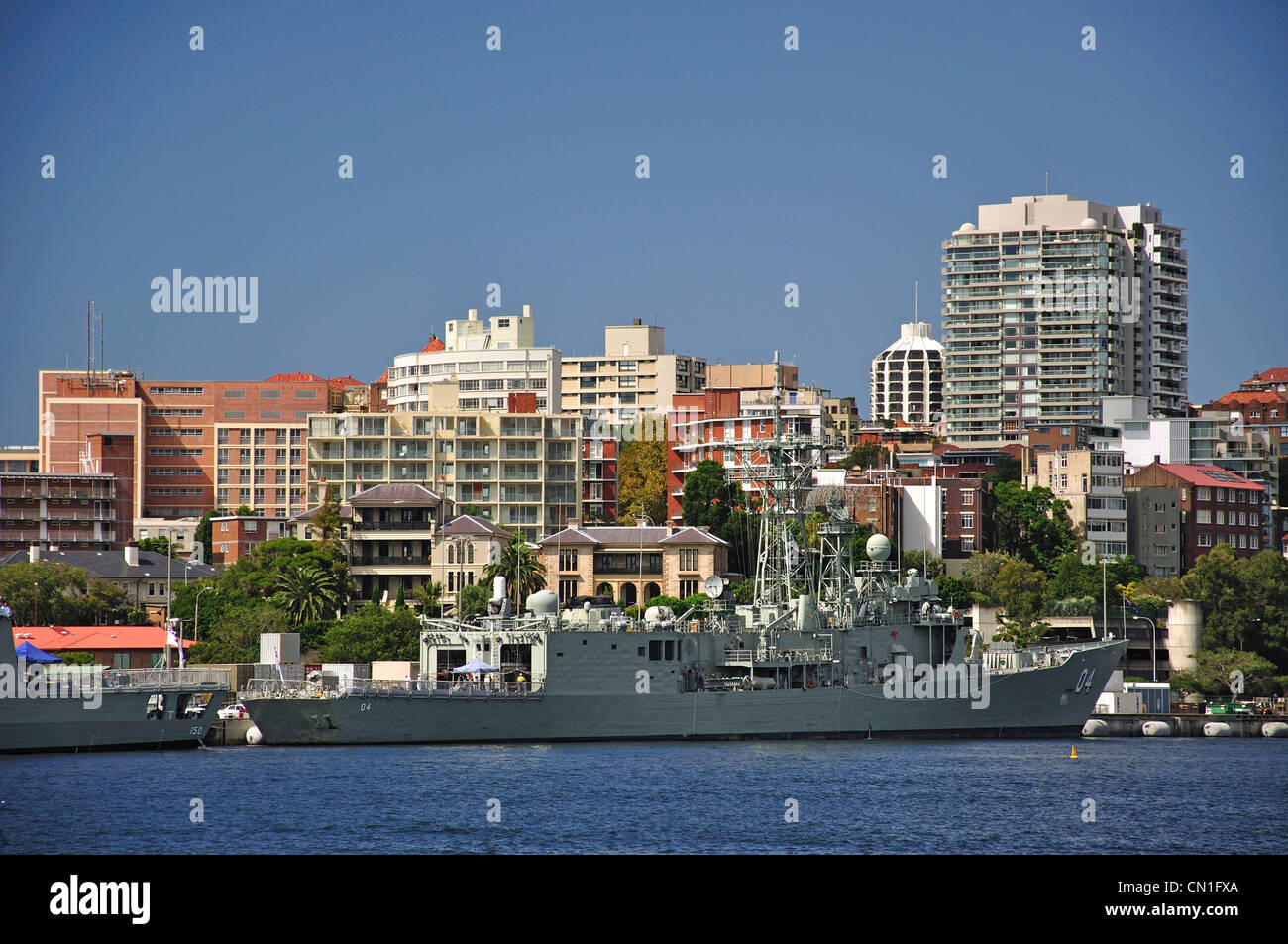 Navire militaire dans la baie de Woolloomooloo, Sydney, New South Wales, Australia Banque D'Images