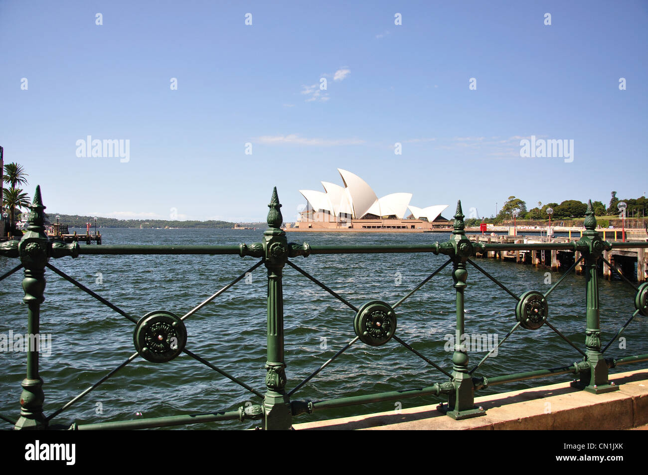 Sydney Opera House à partir de Dawes Point Park, le port de Sydney, Sydney, New South Wales, Australia Banque D'Images