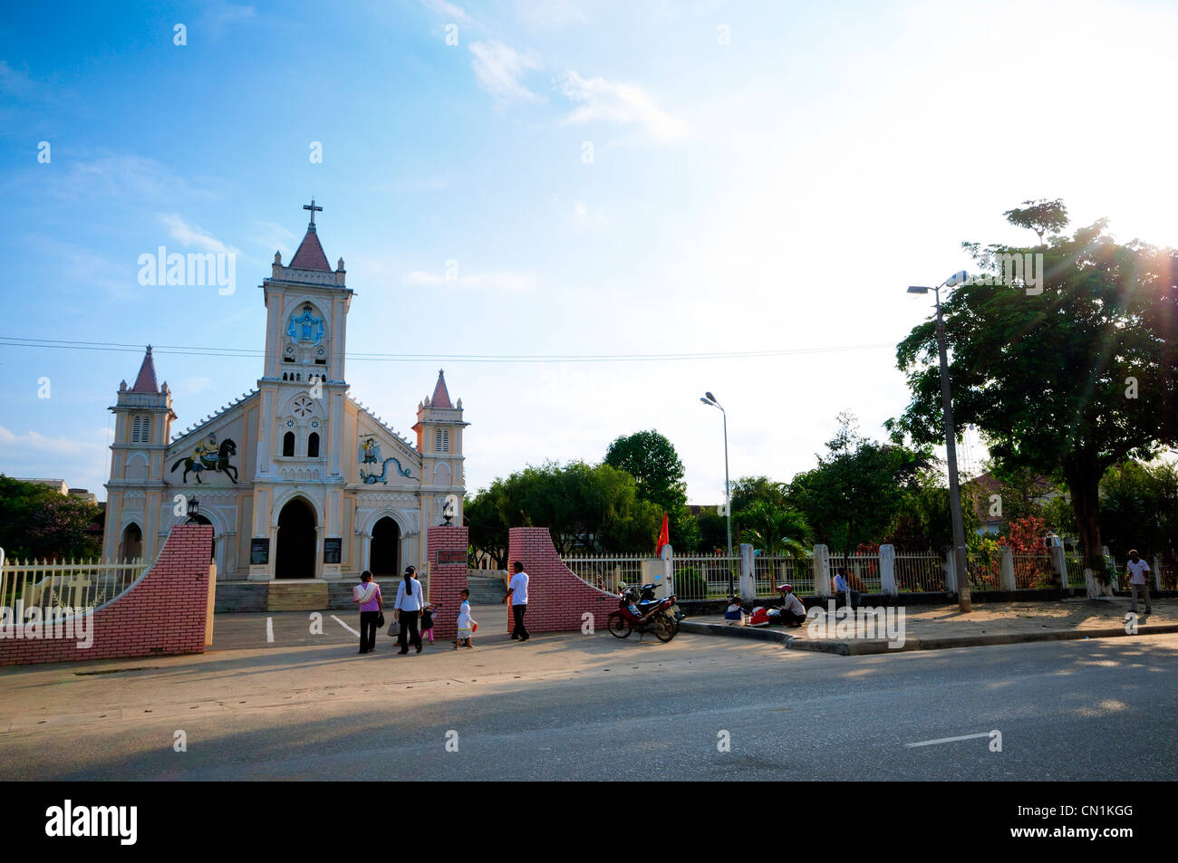 Église chrétienne, Kon Tum, North Central Highlands, Vietnam Banque D'Images