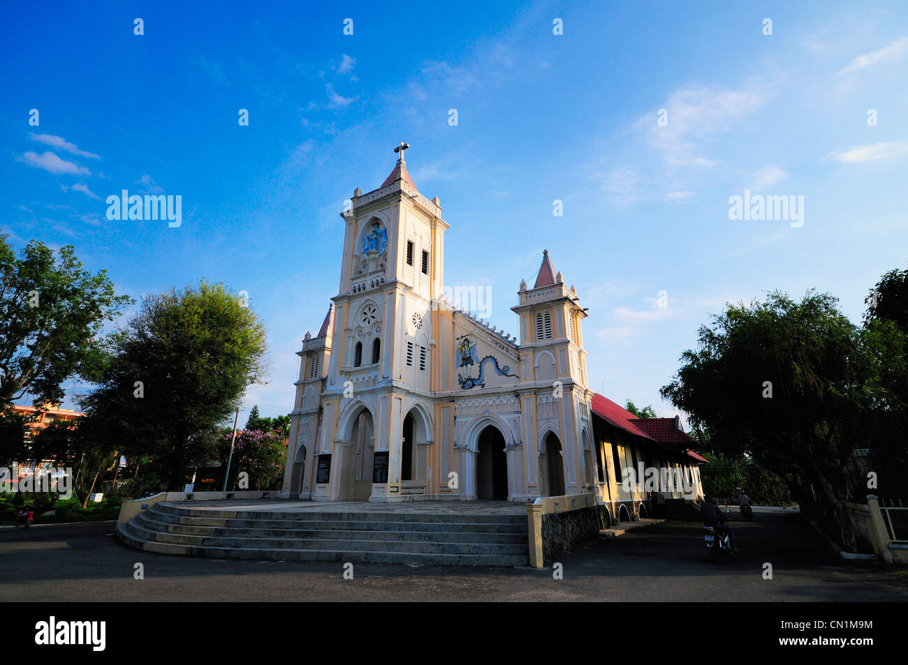 Église chrétienne, Kon Tum, North Central Highlands, Vietnam Banque D'Images