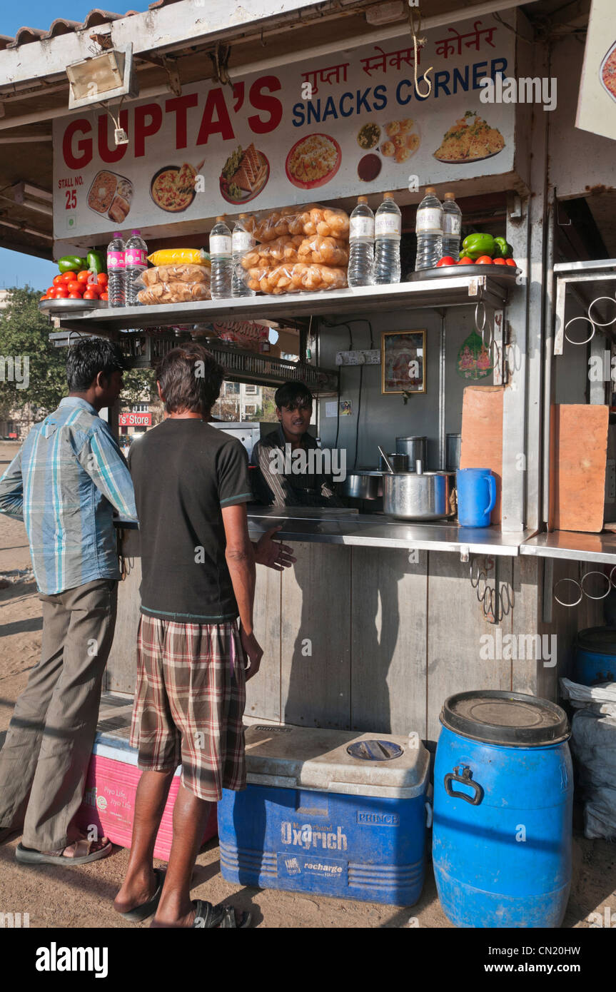 Street kitchen Chowpatty Beach Bombay Mumbai Inde Banque D'Images