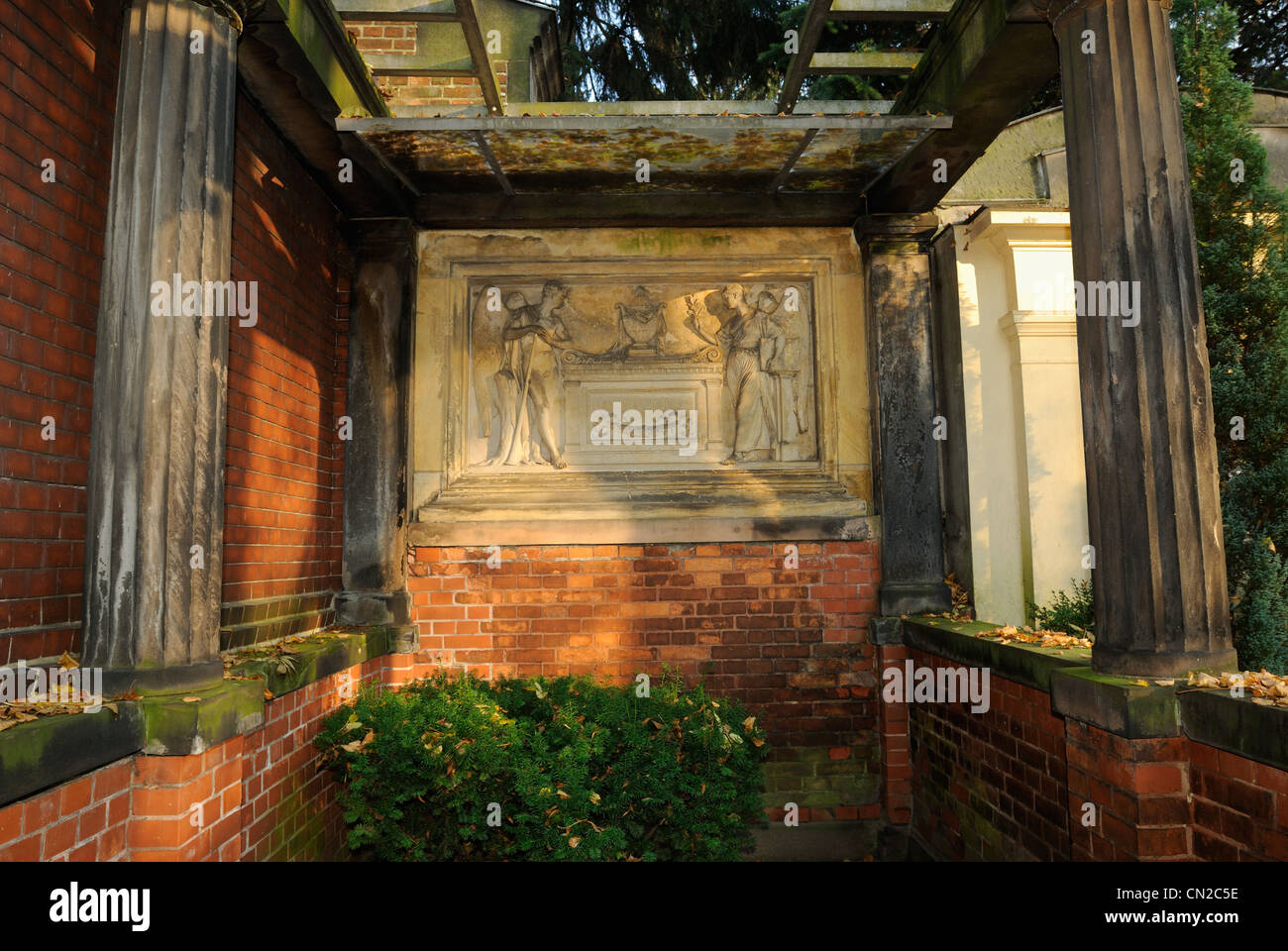 Tombe de Martin Gropius, 1824 - 1880, un architecte allemand et master builder, cimetière, Kreuzberg, Berlin, Germany, Europe Banque D'Images