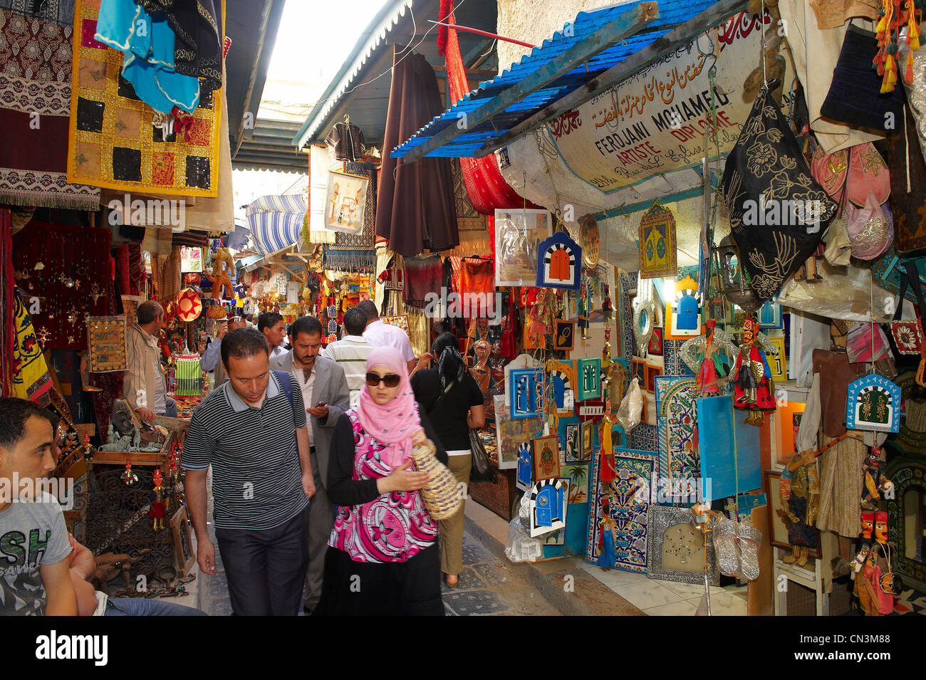 Tunisie, Tunis, médina classée au Patrimoine Mondial de l'UNESCO, sur la médina et le souk Banque D'Images