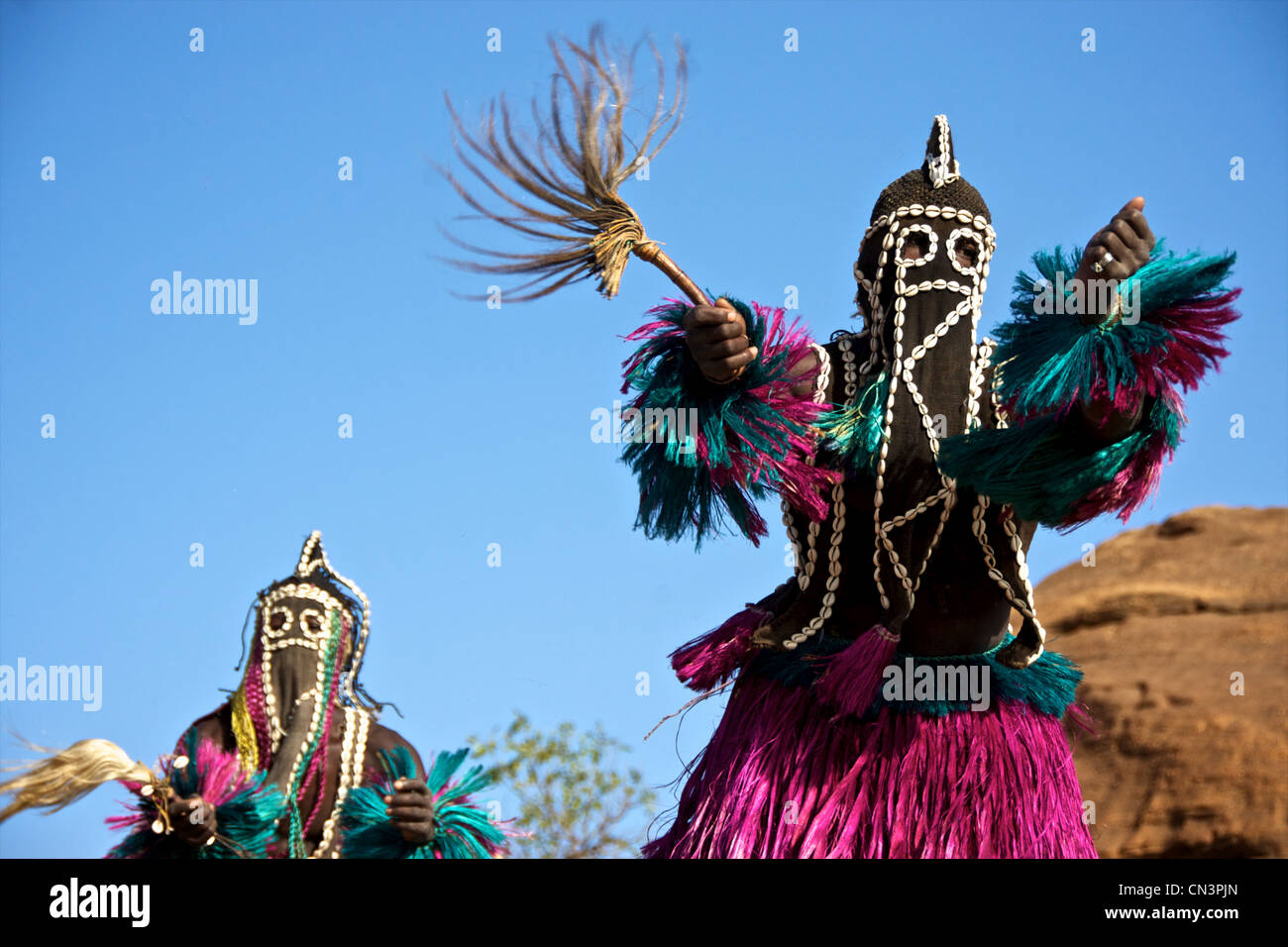 Danseurs masqués dans le comté de Dogon, au Mali. Banque D'Images