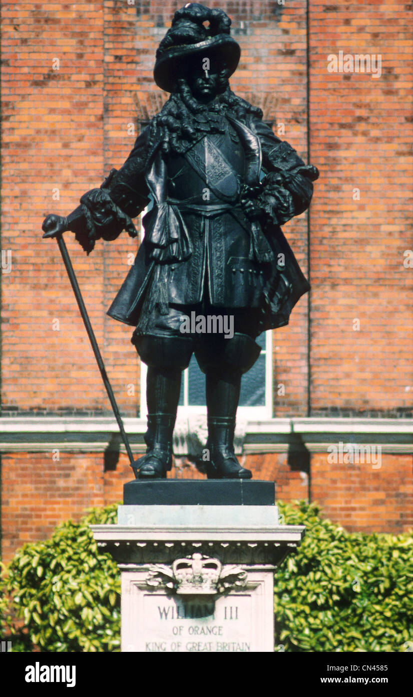 Statue de Guillaume d'Orange, le palais de Kensington, London England UK English British kings King William 3ème, III, monarque, monarques, Banque D'Images