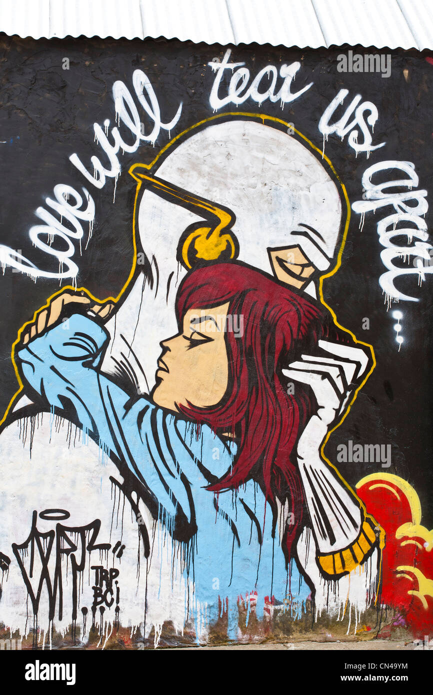 Royaume-uni, Londres, London, Shoreditch, graffiti par la CEPT représentant un super héros Banque D'Images