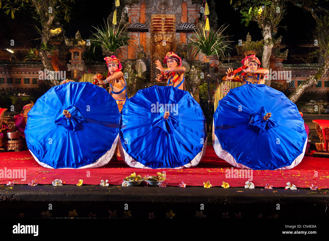 L'INDONÉSIE, Bali, Ubud, Ubud Village Palais d'eau, lotus cafe, Legong dance Banque D'Images