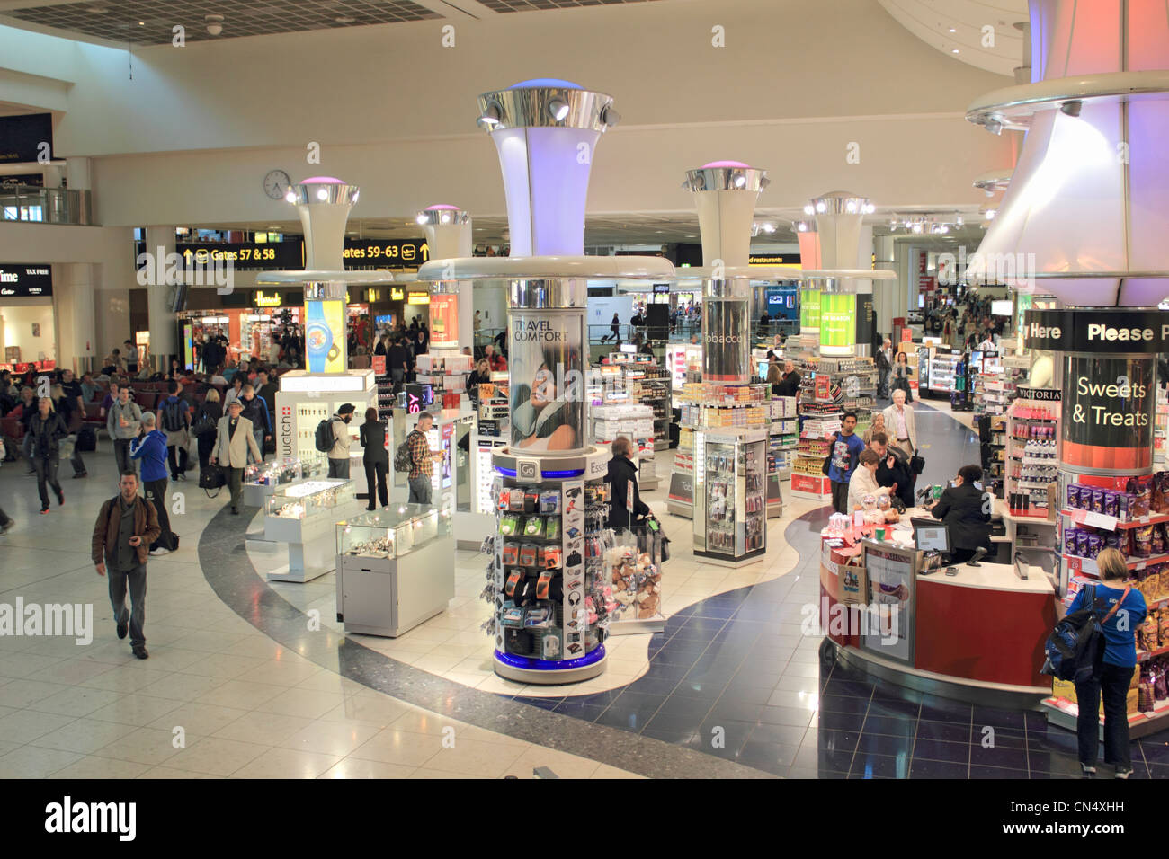 Duty free shop at gatwick airport north terminal Banque de
