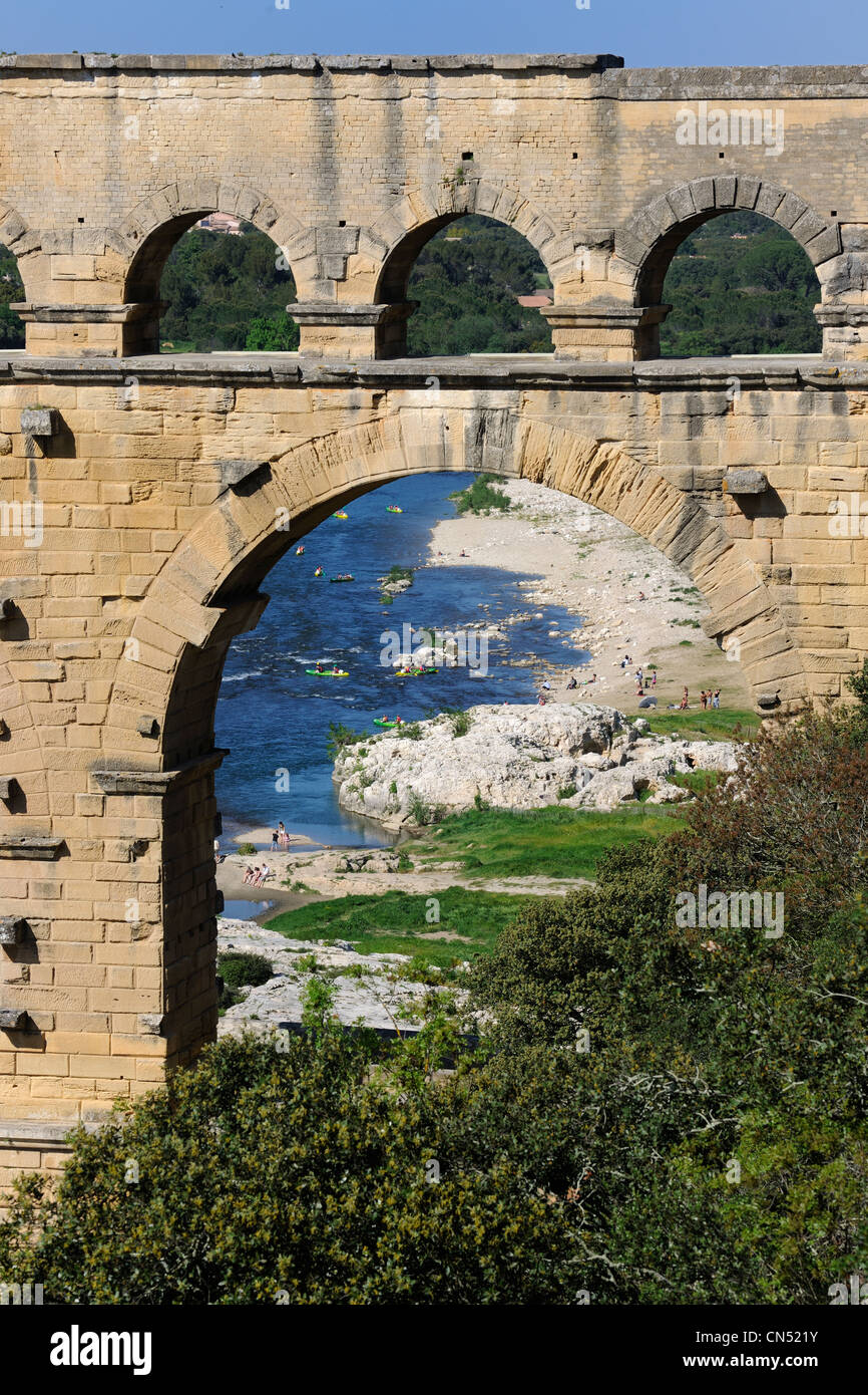 La France, Gard, Pont du Gard inscrit au Patrimoine Mondial de l'UNESCO, au cours de l'Aqueduc Romain Gardon Banque D'Images