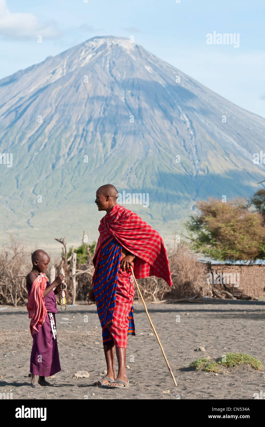 Région d'Arusha, Tanzanie, vallée du Rift, région du lac Natron, l'Oldoinyo Lengai, la montagne Maasai saint Banque D'Images