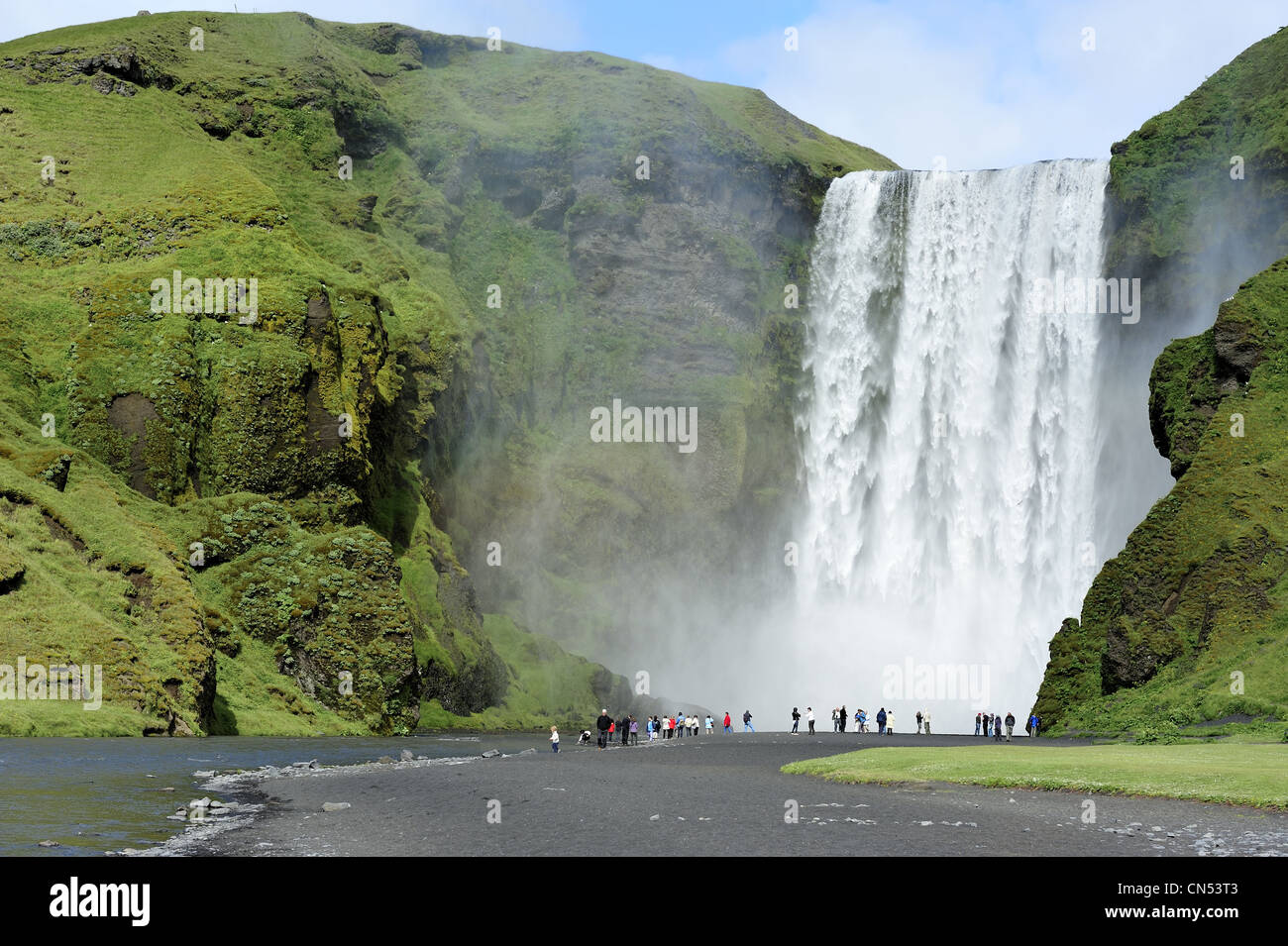 Célèbre cascade Skogafoss en Islande Banque D'Images