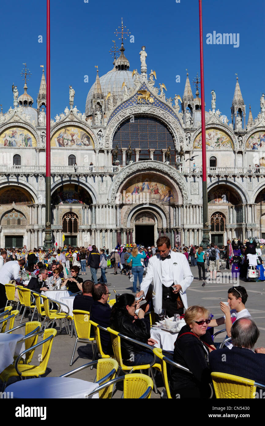 L'Italie, Vénétie, Venise, inscrite au Patrimoine Mondial de l'UNESCO, quartier de San Marco, basilique San Marco, Piazza San Marco (St Banque D'Images